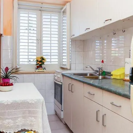Vukoja - One-bedroom With Balcony Apartament *