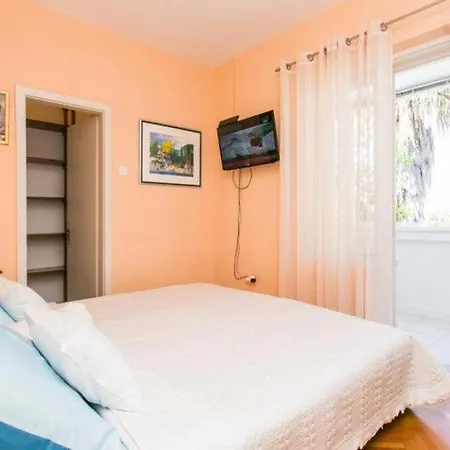 Vukoja - One-bedroom With Balcony Appartement *